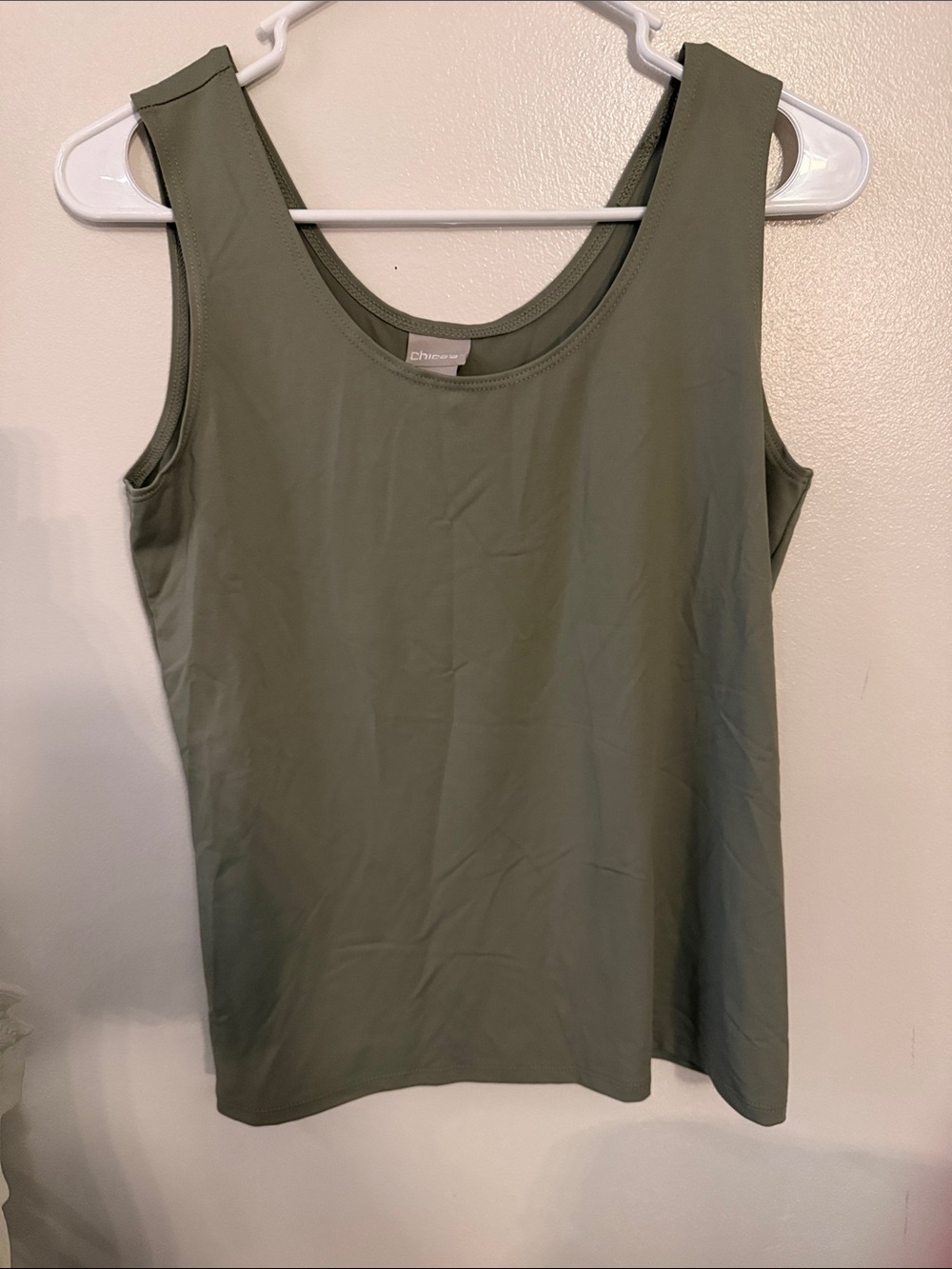Chico's Olive-Gray Scoop Neck Tank. Size 1